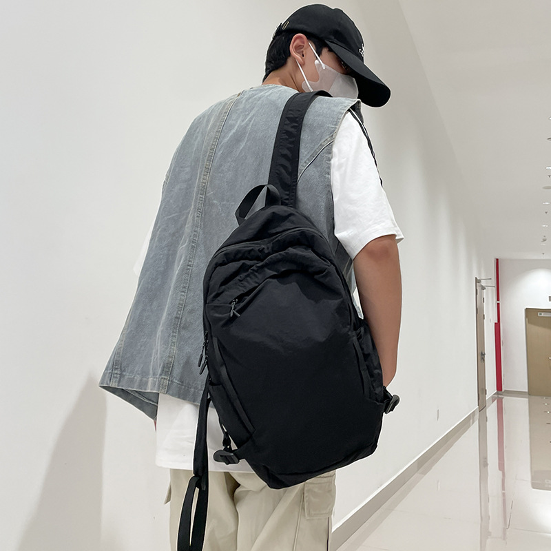 24夏季新款户外轻量化登山包徒步双肩背包轻便大容量旅行骑行包