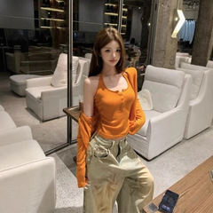 秋季穿搭套装女宽松辣妹长袖针织开衫橘色短款挂脖背心上衣两件套
