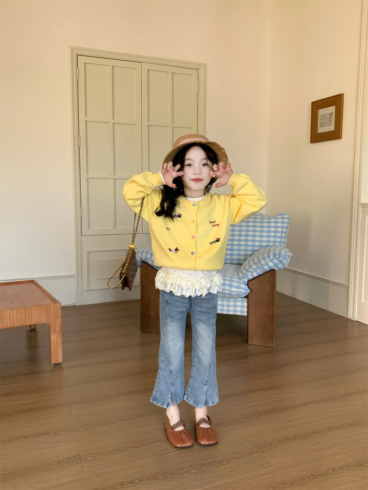 Autumn cartoon short woolen base cardigan
