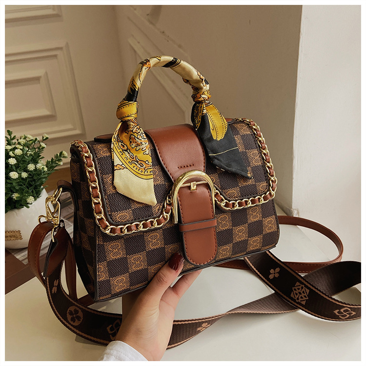 This Year's Popular Bag For Women Autumn And Winter 2021 New Fashionable Messenger Bag Fashionable Leopard Print Portable Shoulder Bag For Women display picture 1