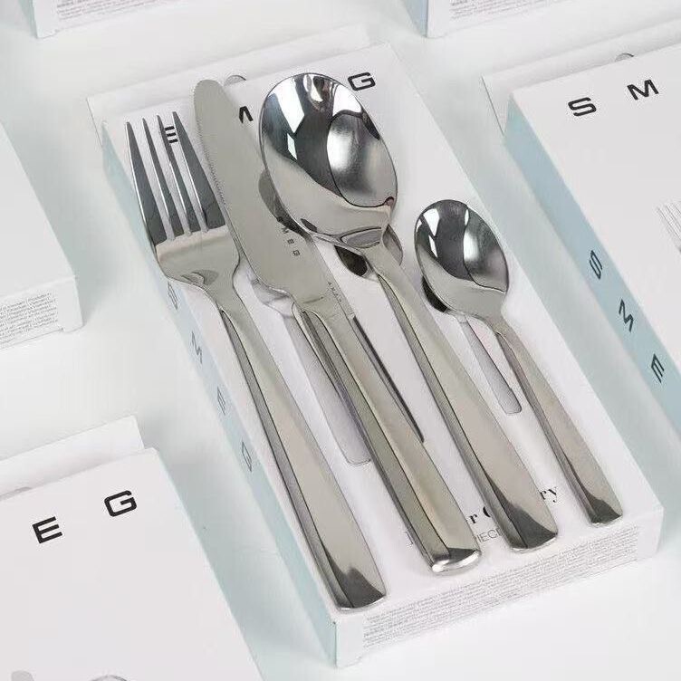 Smeg Western-Style Tableware Four-In-One Gift Box Set Knife Spoon Fork Food Stainless Steel Dessert Steak Fork Smeg Western-Style Tableware Four-In-One Gift Box Set Knife Spoon Fork Food Stainless Steel Dessert Steak Fork
