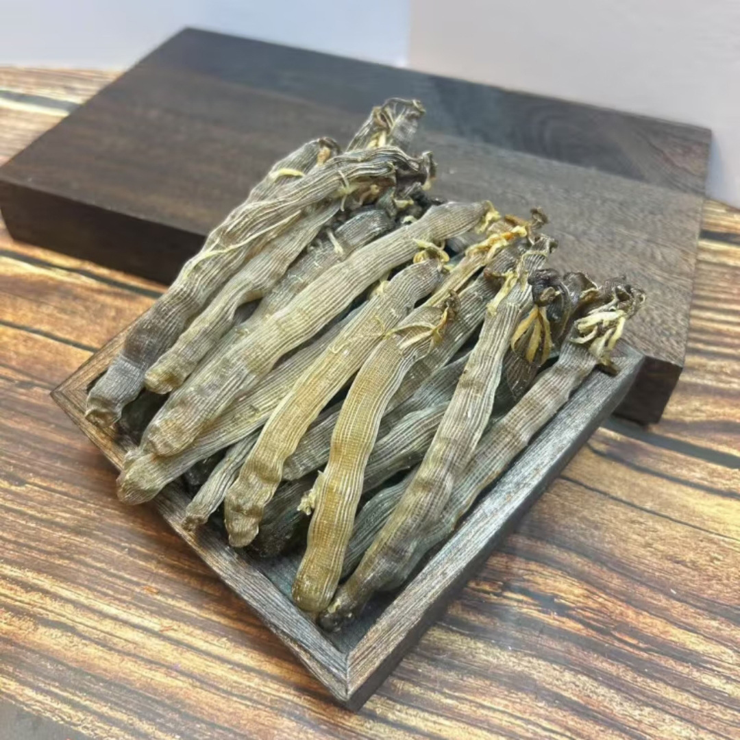 Dried Sandworm Sipunculus nudus Sha Chong 500g Premium Whole Sun-Dried Sea Worm for Soup and Congee in use