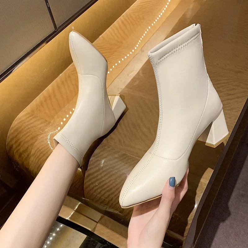 Женские ботинки больших размеров, осенне-зимняя коллекция 2025 года, европейский и американский стиль, заостренный носок, толстый высокий каблук, узкие ботинки.