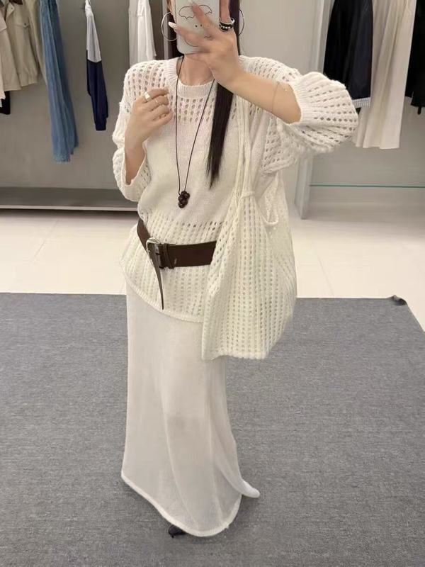 慵懒气质极简松弛感镂空针织衫女秋季显瘦百搭半身裙套装配包包|undefined