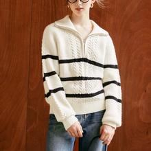 条纹套头针织衫女秋冬韩系新款半拉链翻领麻花毛衣女是时尚休闲风