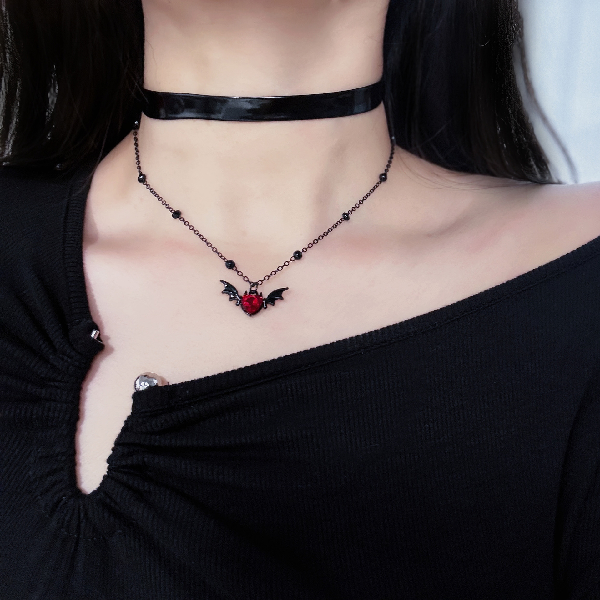 European And American Accessories Black Bat Beaded Glossy Leather Necklace Halloween Little Devil Choker Double Layer_voghion.com