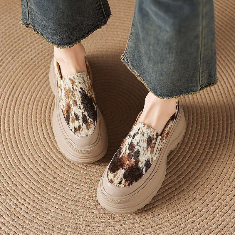 Giày loafer nữ đế xuồng platform da lông ngựa gót 7.5 cm — màu đen, màu mơ