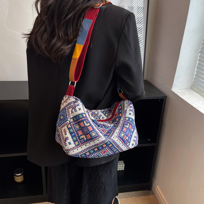 Korean Version New Crossbody Women's INS Large Capacity Shoulder Trendy Versatile Small Square Bag_voghion.com