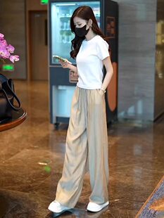 �H��춮aƷչʾ����-���b����һ���׽�������Ư�����bȹ��ŮT���