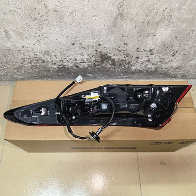 Tail light Toyota Camry outer tail