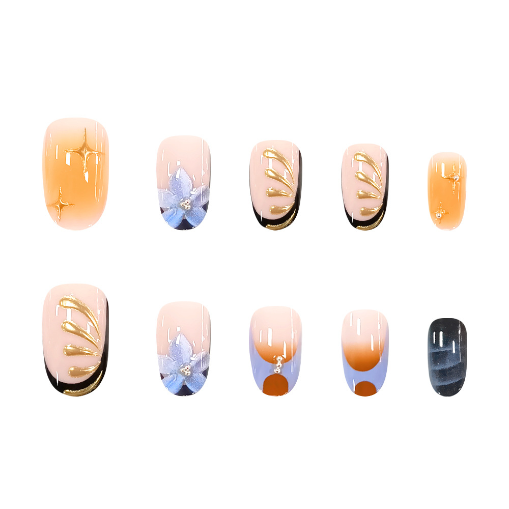 Flor púrpura marrón cálido punto de perforación de manicuras francesas comercio exterior 3D relieve flor de oro para usar uñas 24 piezas de parche de uñas
