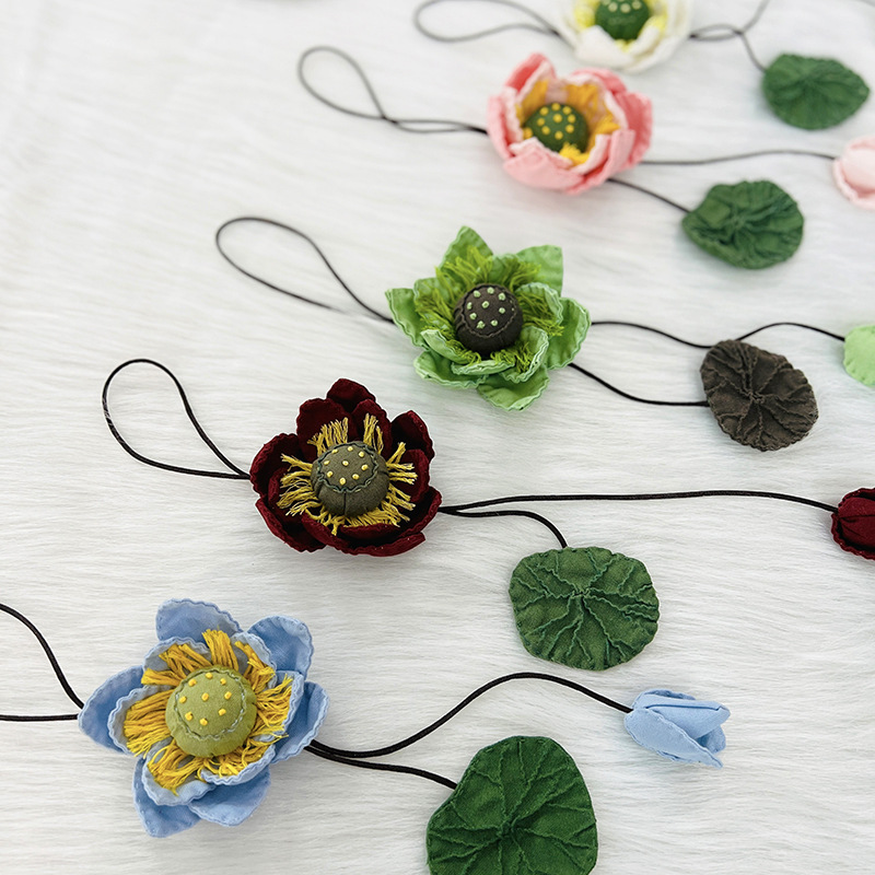 Hecho a mano DIY patchwork colgante Lu Bordado Lotus joyería hanfu accesorios periféricos Flor de tela Decoración