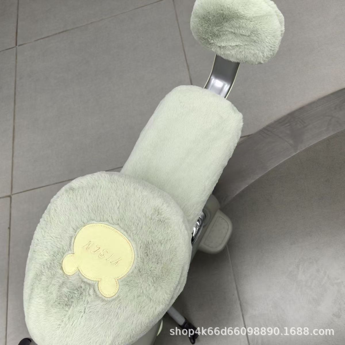 Winter universal seat cushion electric car three-piece high-value battery car seat cushion plush padded warm four-season flannel