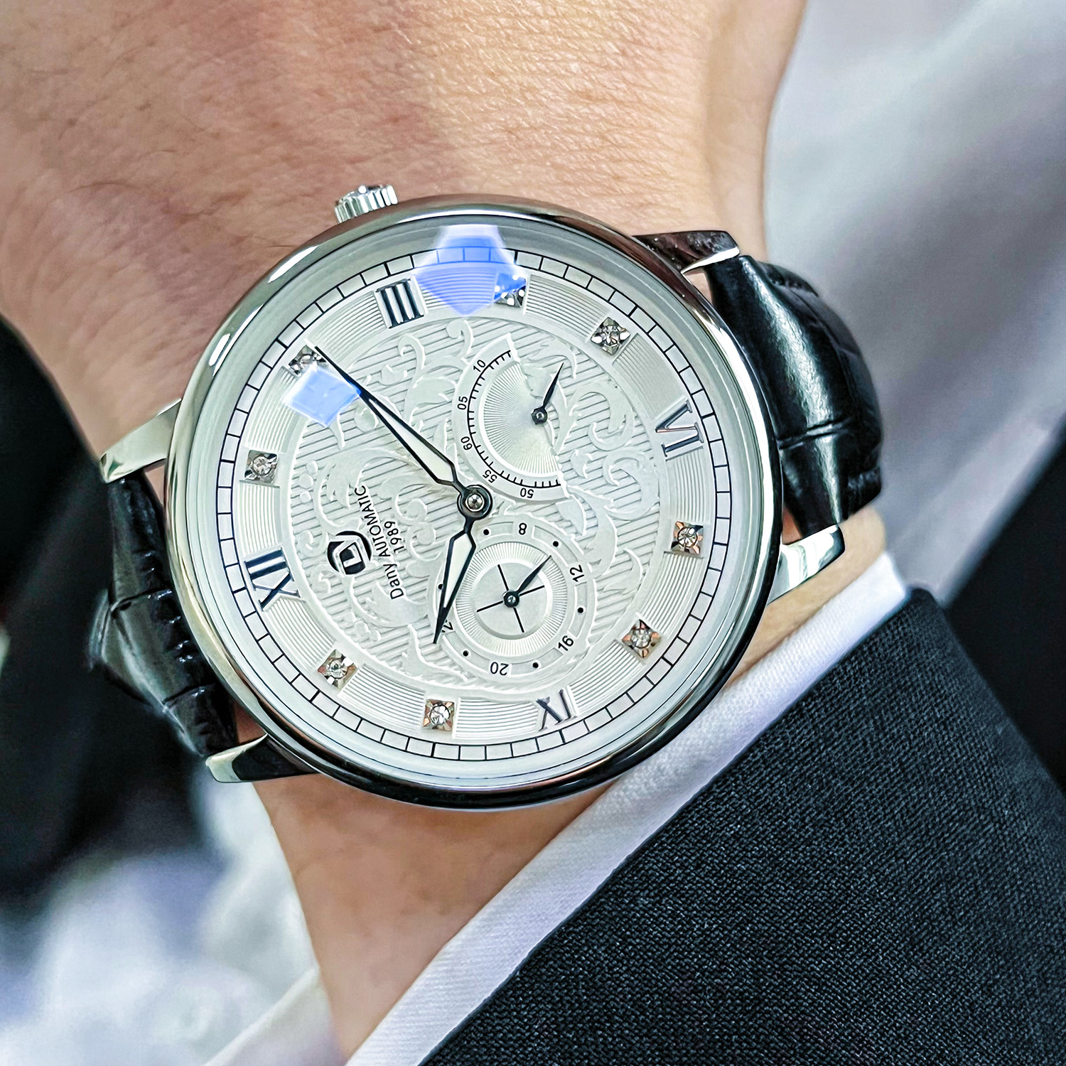 Relief Point Drill Fully Automatic Mechanical Simple White Versatile Men's Watch 24-Hour Small Second Dial 4 Hands_voghion.com
