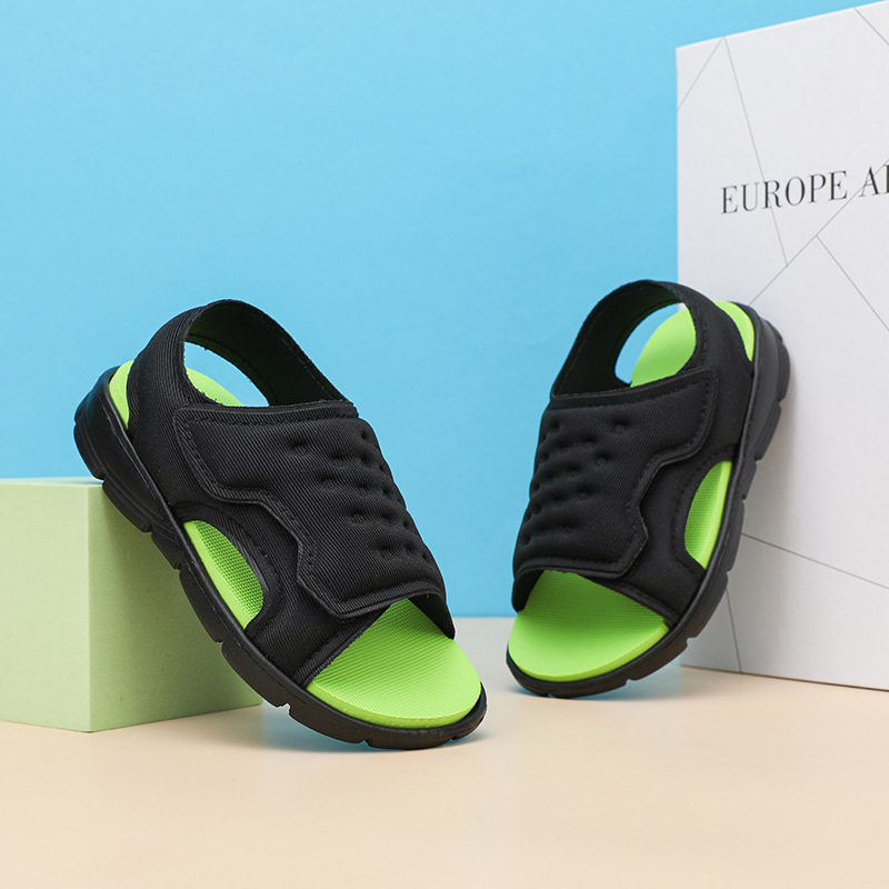 Sandalias de los nuevos niños del verano niños y niñas zapatos casuales de playa deportes de fondo suave ligero cómodo estudiante zapatos zapatillas