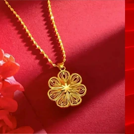 项坠;吊坠;胸饰