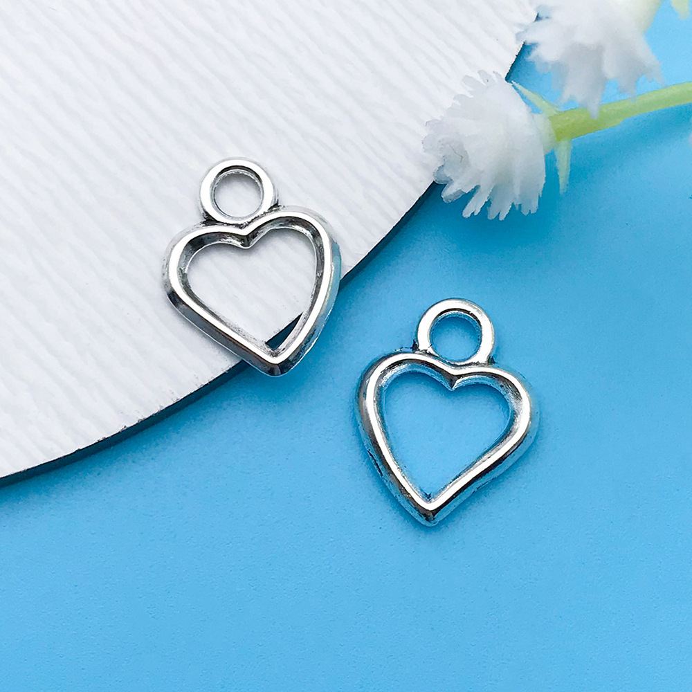 1 고대 실버 복숭아 사랑 모양의 11.3x 14.3mm-11249-0.4g