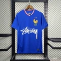 24 France Home