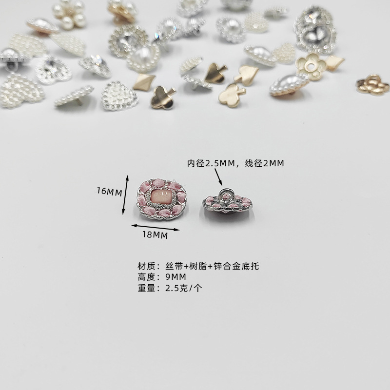 Los fabricantes venden directamente sirimi Diamond hebillas llenas de joyas de aleación de corazón de melocotón accesorios de ropa con botones de pies