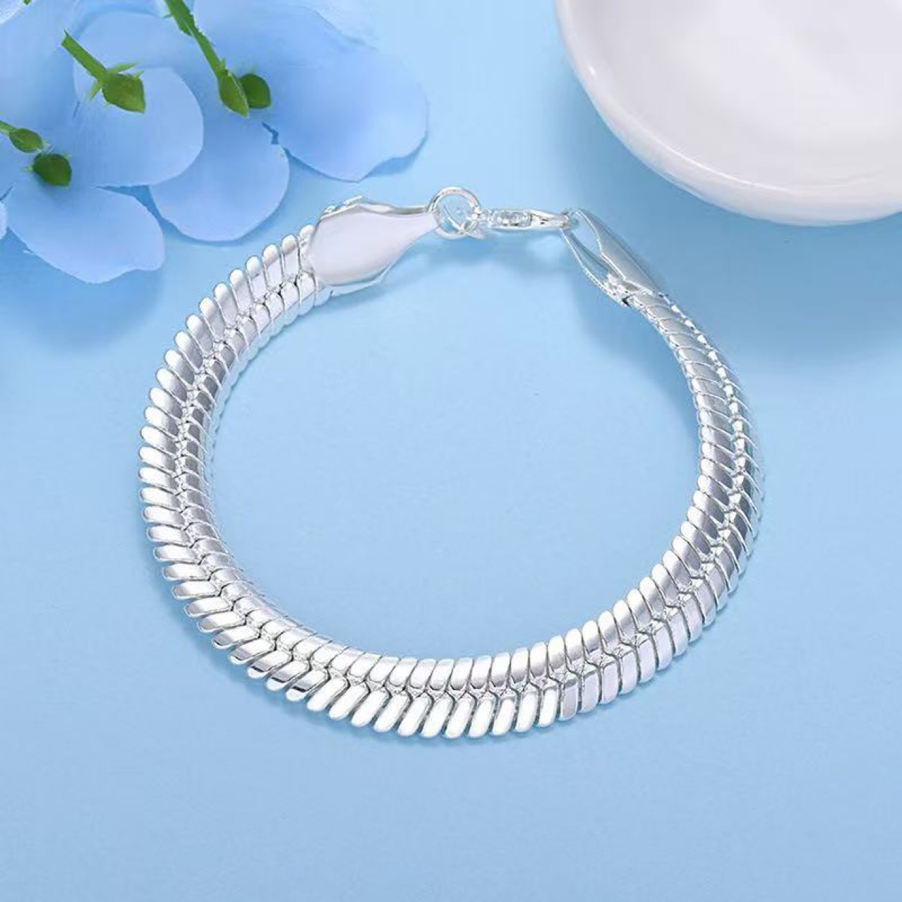Foreign Trade Hot Selling 10MM Flat Snake Silver Simple Animal Silver Lobster Buckle Bracelet for Men