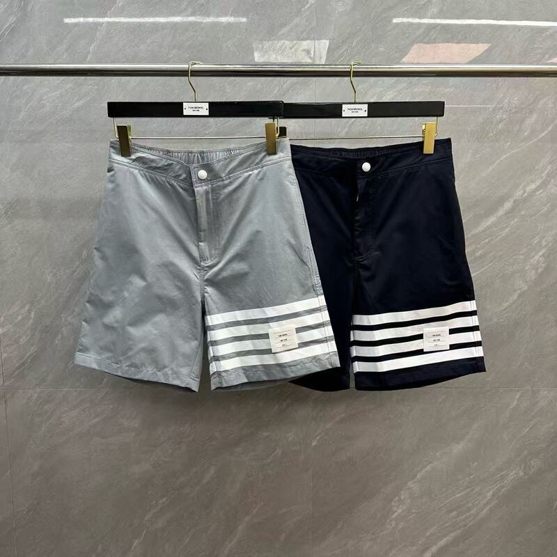 Direct from the manufacturer, TB four-bar technology beach shorts, casual, simple, versatile, unisex, casual straight shorts Direct from the manufacturer, TB four-bar technology beach shorts, casual, simple, versatile, unisex, casual straight shorts
