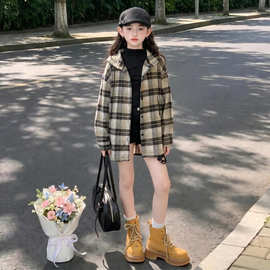 女童秋外套2026新款长袖圆领开衫连帽上衣中大童休闲格纹运动衫潮