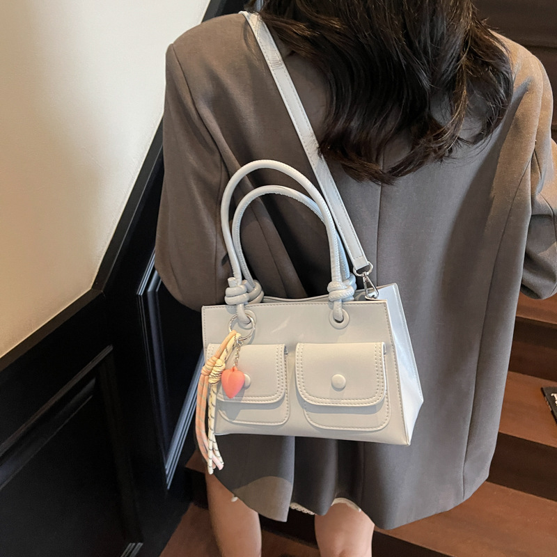 Bolso Tote popular de este año, nuevo bolso de verano 2025, bolso de hombro de amor casual, bolso de mensajero simple para mujer