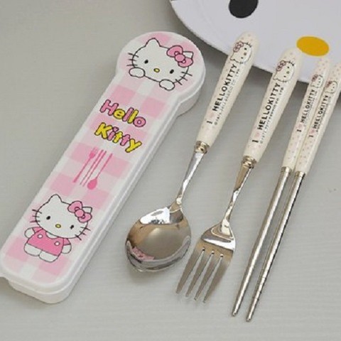 상자와 함께 핑크 KT 숟가락 젓가락 포크