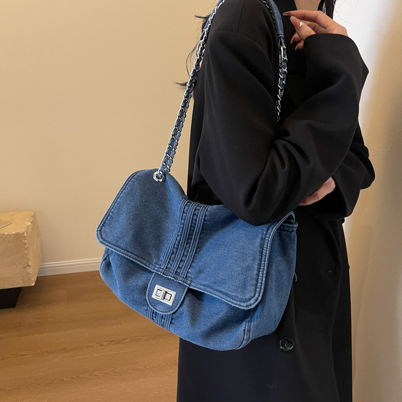 Transfronterizo retro bolsa de mezclilla para las mujeres 2023 otoño nueva moda europea y americana cadena hombro bolsa de mensajero