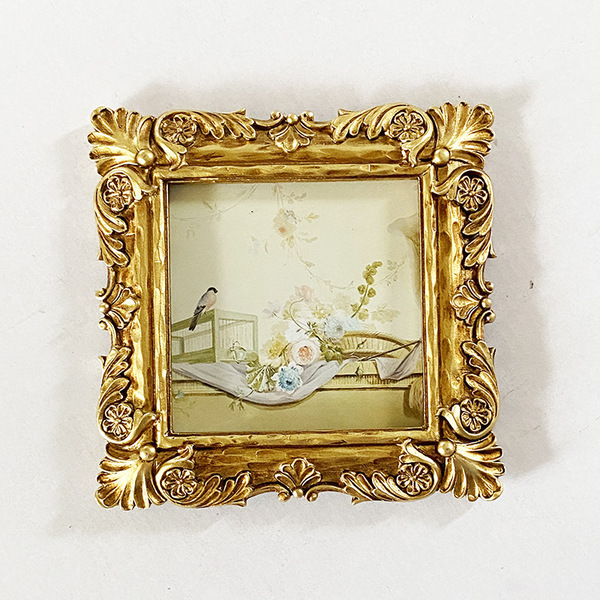 Wall retro photo frame
