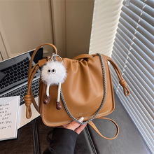 ����2026�¿�С���ް�Ҹ�°�Ů���|�Іμ�б�������ŮʿҸ�°�