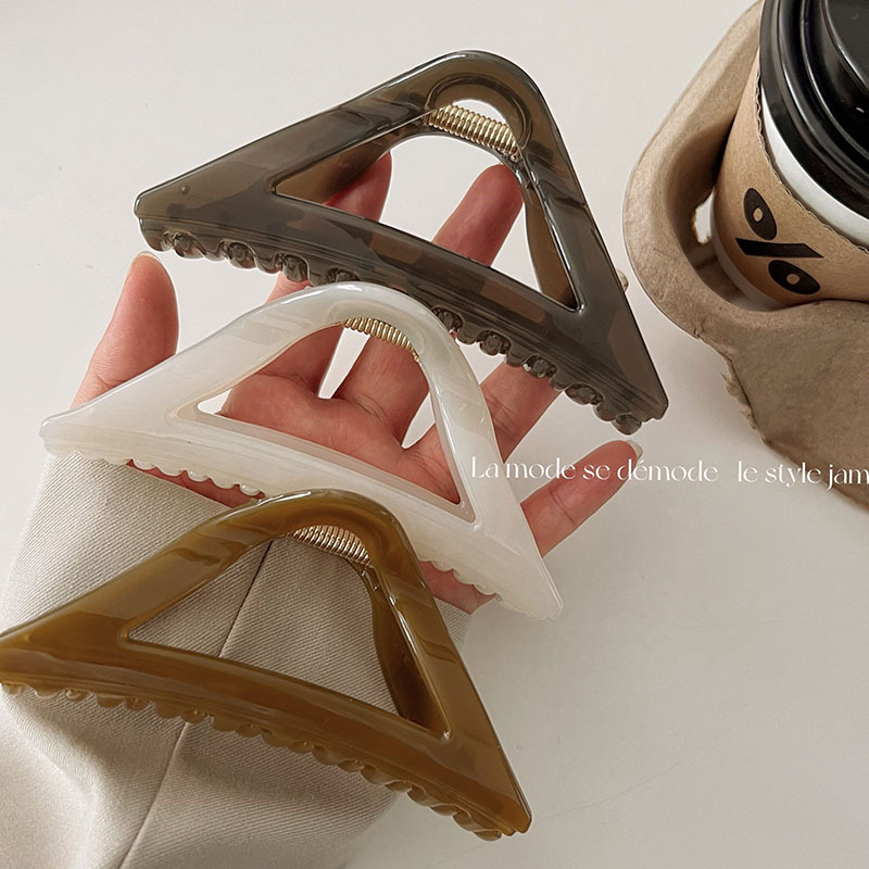 Korean Simple Candy-Colored Triangular Hair Clip, Large Size for Thick Hair, Shark Clip for Women, Back of the Head Hair Clip, Hair Accessory Korean Simple Candy-Colored Triangular Hair Clip, Large Size for Thick Hair, Shark Clip for Women, Back of the Head Hair Clip, Hair Accessory