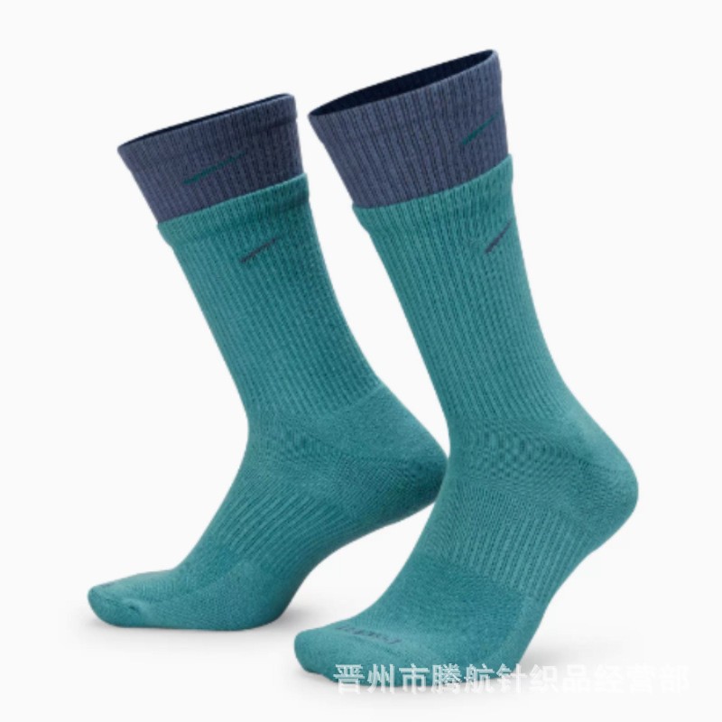 蘇万ナイキの靴下のカラーの二重は男女の中で長い筒のタオルの底のスポーツの靴下をつなぎ合わせてバスケットボールの靴下を走ります。