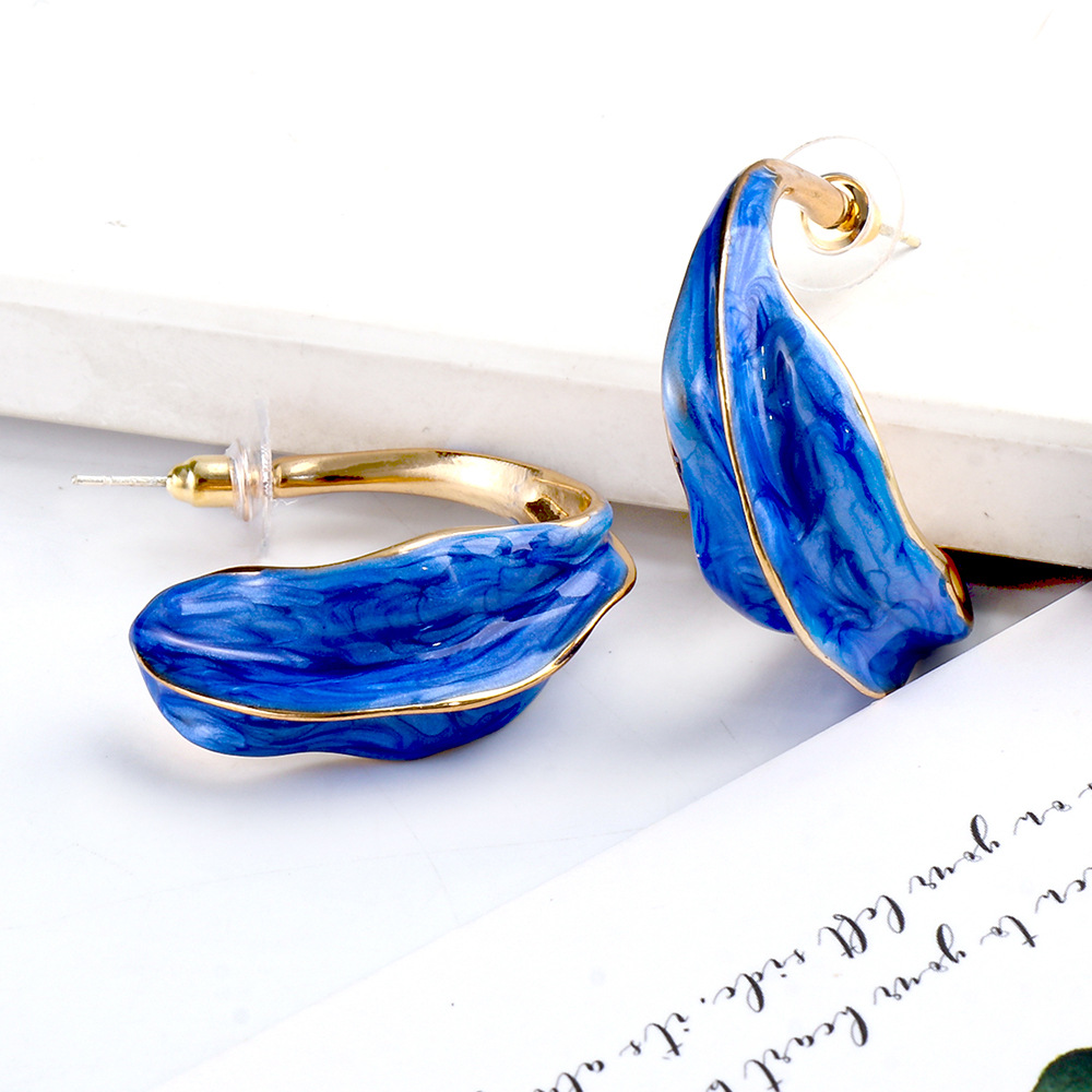 Retro Colored Glaze C-shaped Earrings Wholesale Nihaojewelry display picture 18