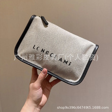 ��Ʒ�|��肰��񹝷���Ҹ��ˮͰ�������ذ�Ů����μ�б�����OӋ