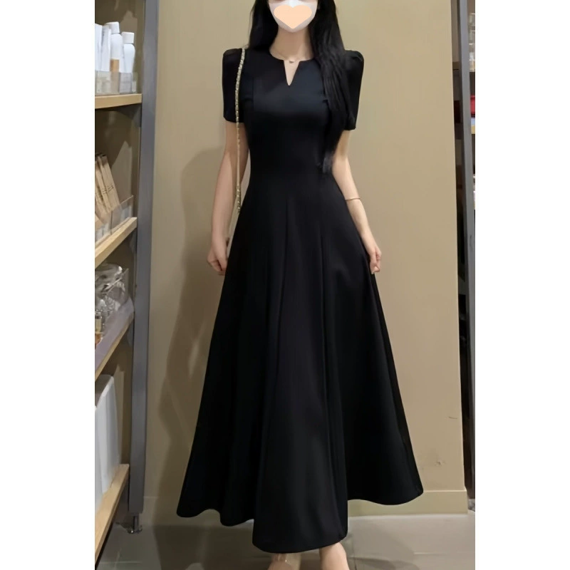 Популярное летнее новое модное французское платье больших размеров с короткими рукавами и талией, утягивающее высококачественное маленькое черное платье