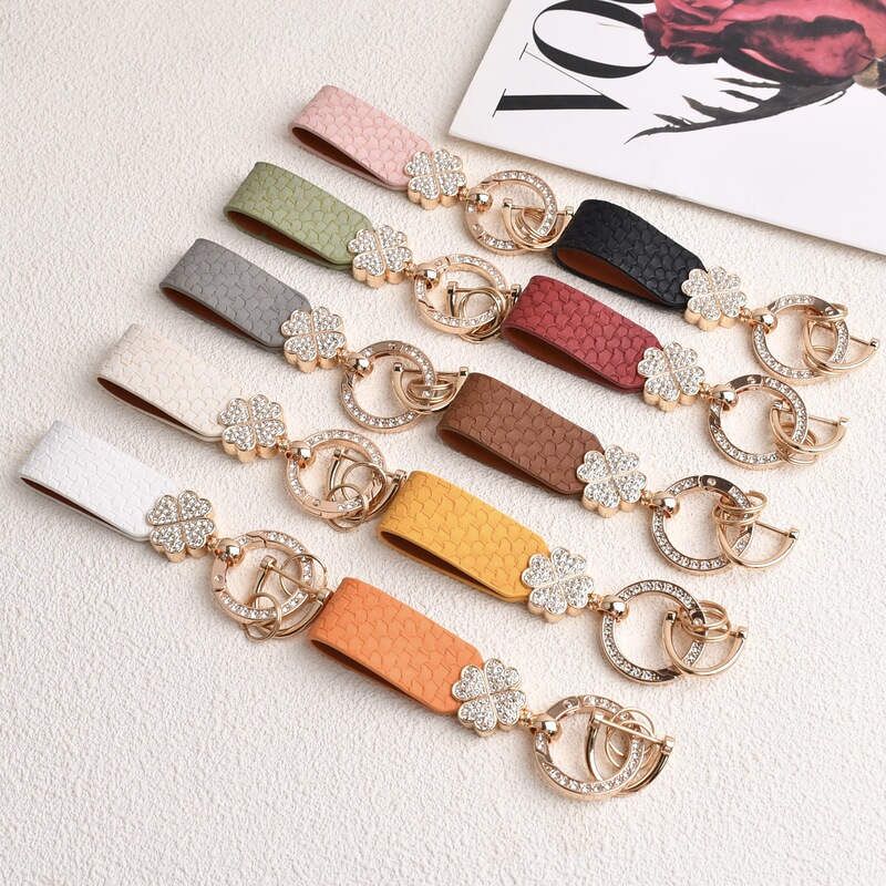 Cute Goddess Love Diamond-encrusted Car Keychain High-grade Leather Key Bag Handmade Anti-lost Pendant Small Jewelry Cute Goddess Love Diamond-encrusted Car Keychain High-grade Leather Key Bag Handmade Anti-lost Pendant Small Jewelry