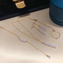 项链;耳钉;耳环