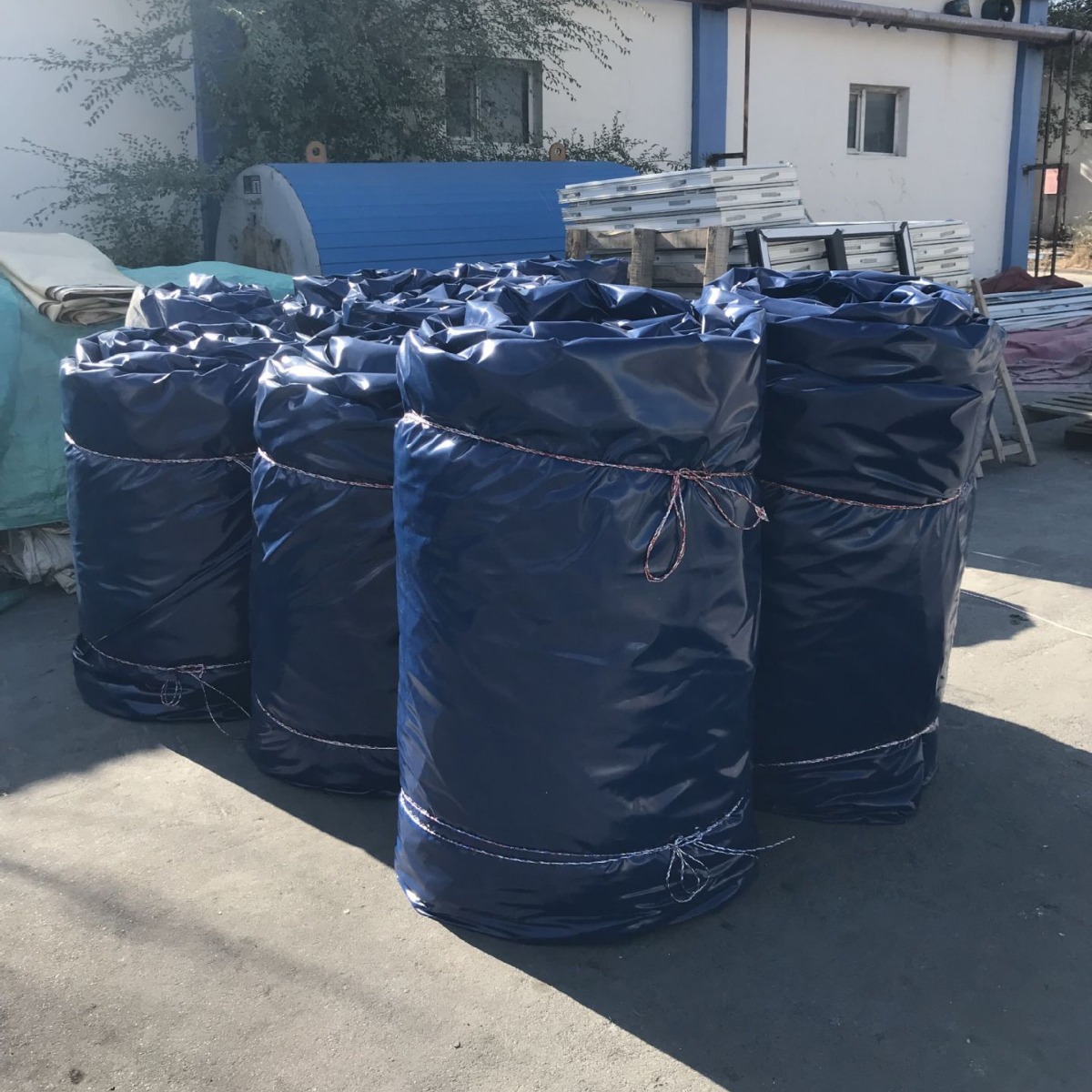 新疆篷布厂专业制作加工400克500克刀刮布篷布防雨防晒抗寒耐撕扯