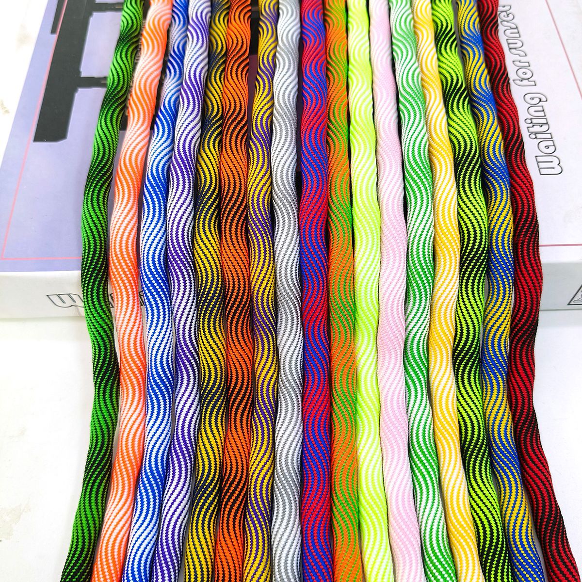 6 / 8 / 10mm poliéster de color core trenzado teléfono móvil camisa redonda cuerda de color intercalada cuerda de bolsa de mano