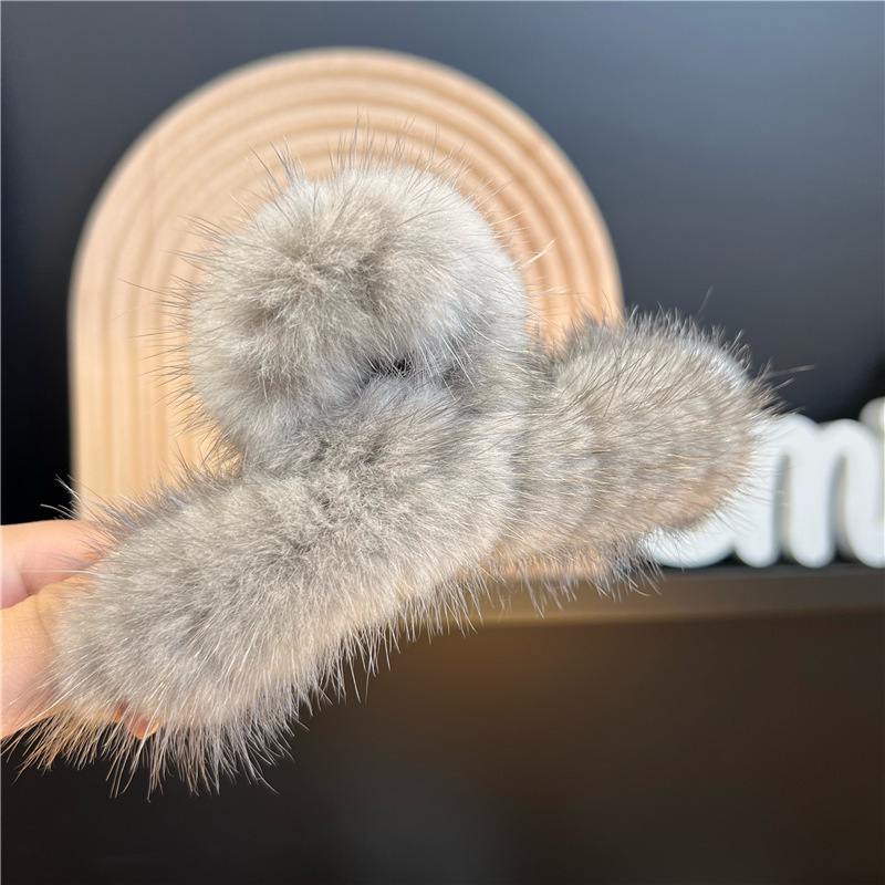 ミンクヘアグリッパー韓国のかわいいぬいぐるみヘアピン気質毛皮グリッパーバックヘッドクリップサメクリップ女性卸売|undefined