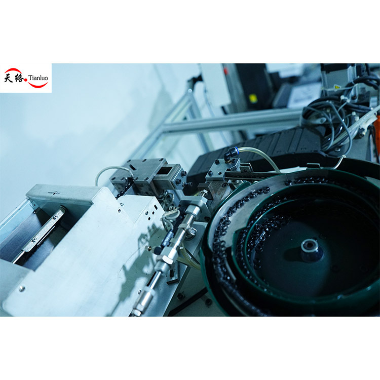 内六角自动锁垫片螺丝机内部