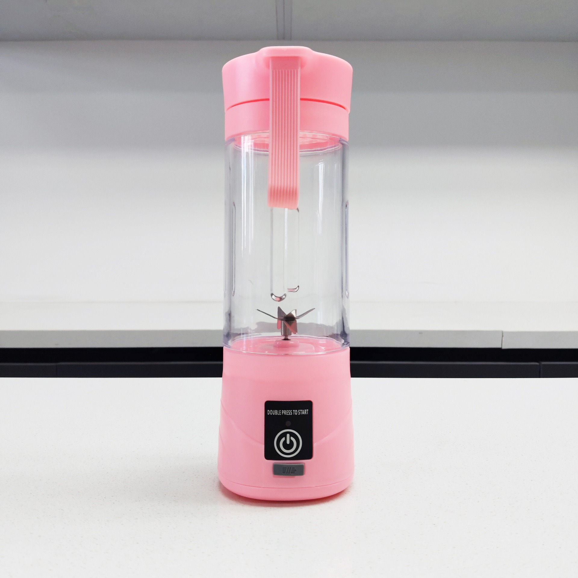 Transfronterizo multifuncional USB cargar taza de jugo portátil mini exprimidor de frutas mezclador de jugo eléctrico cargador de taza