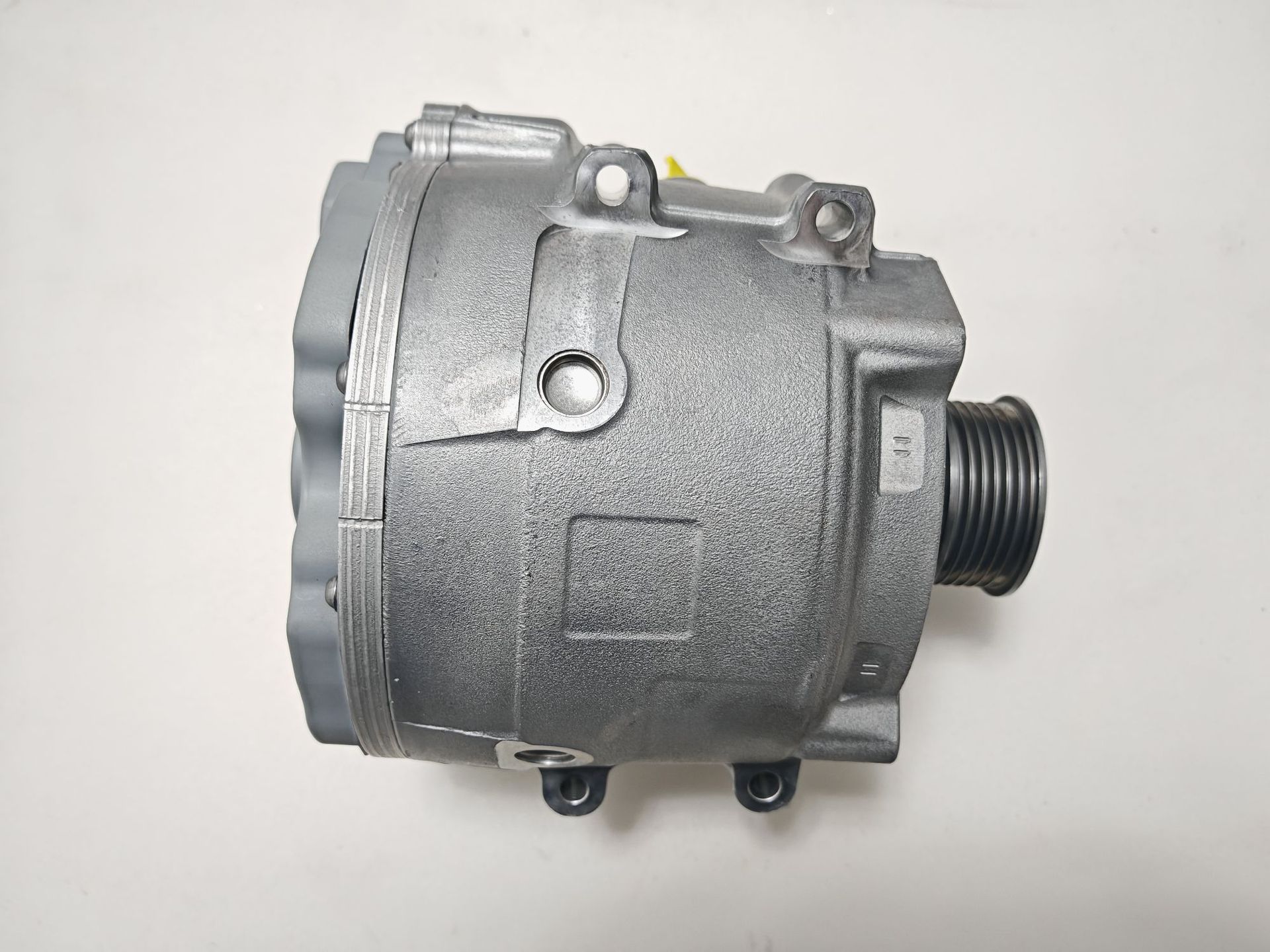4N0903028N Is Suitable for Audi A8L New Mild Hybrid 48V Generator 290808002 4N0903028R