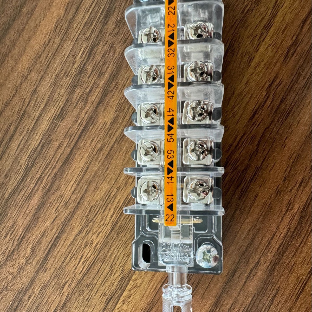 GCE7109399R0122辅助开关 BB2   2NO+3NC螺丝款辅助开关