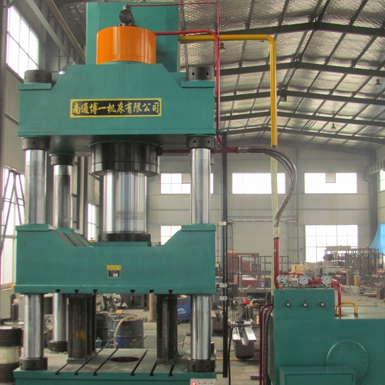 供应高精度液压机 标准四柱万能液压机