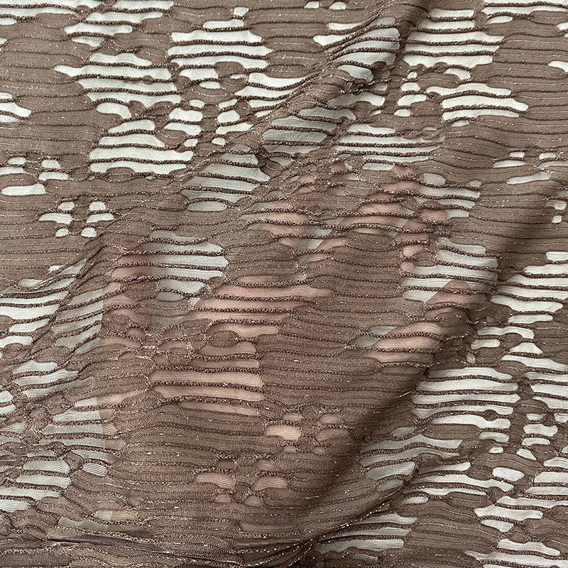 全涤针织提花褶皱亮丝布 针织提花银丝弹力布 针织蕾丝牛百叶布料