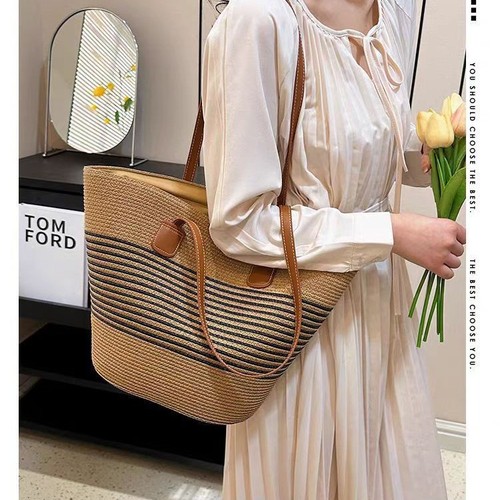 New Style Grass Woven Women's Summer Handbag Beach Tote Bag Large Capacity Weaving Single Shoulder Bag High-end Bucket Bag