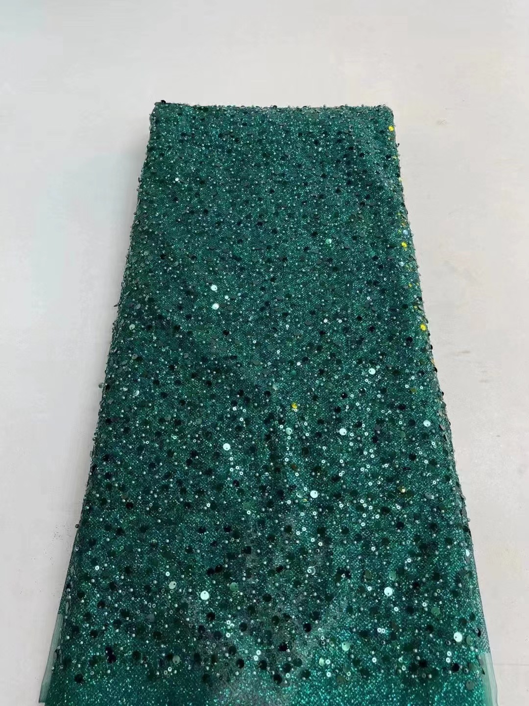 En stock 3mm cuentas de oro lentejuelas tela vestido de boda bolsa de ropa para niños cheongsam moda DIY tela JX2638