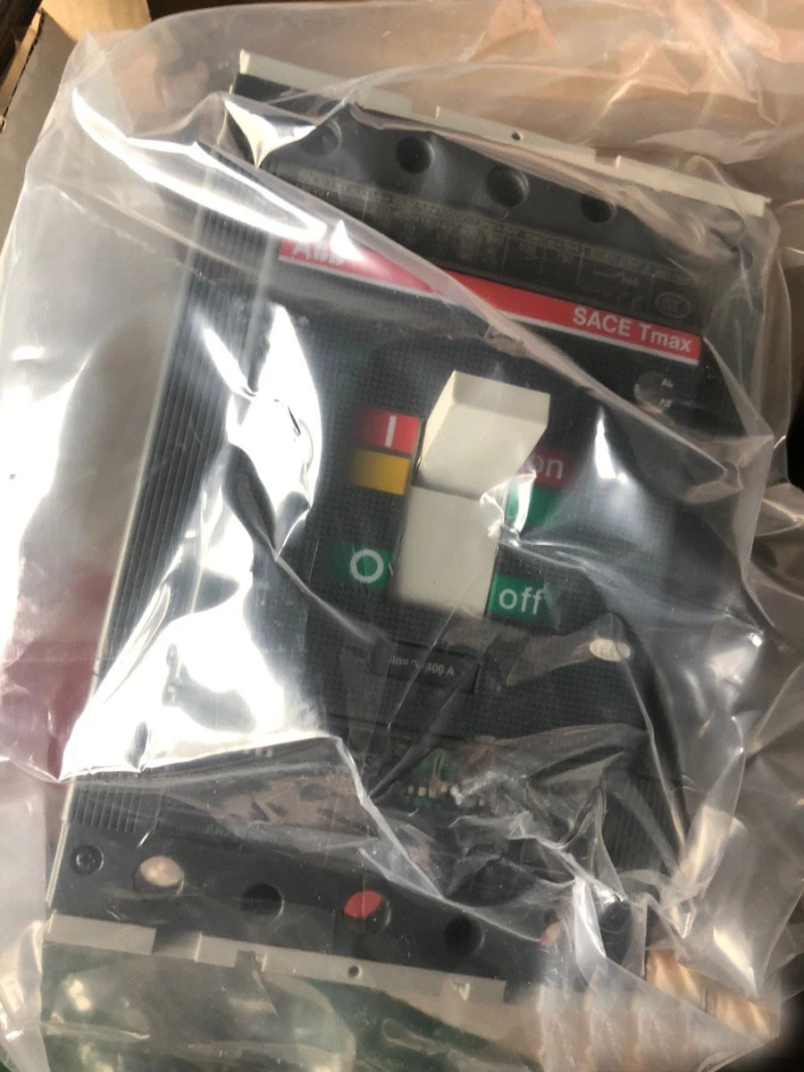 ABB Tmax系列塑壳断路器T4V250 TMA125/625-1250 FF 4P 1000VDC